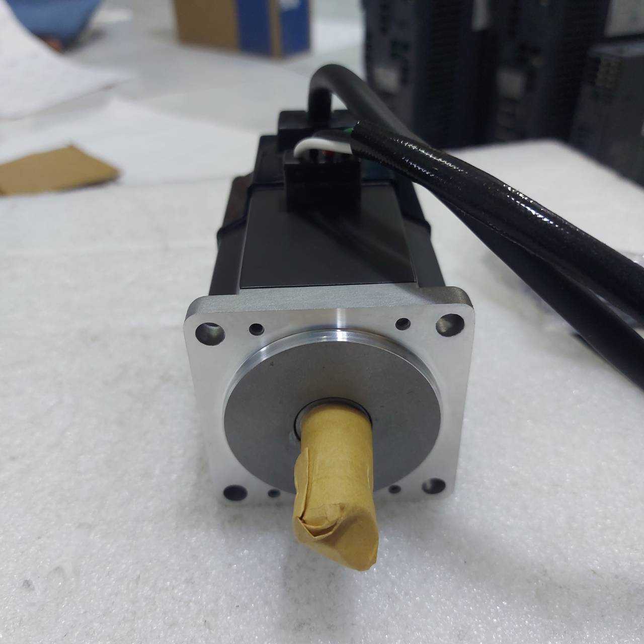 HC-PQ23 SERVO MOTOR " MITSUBISHI "