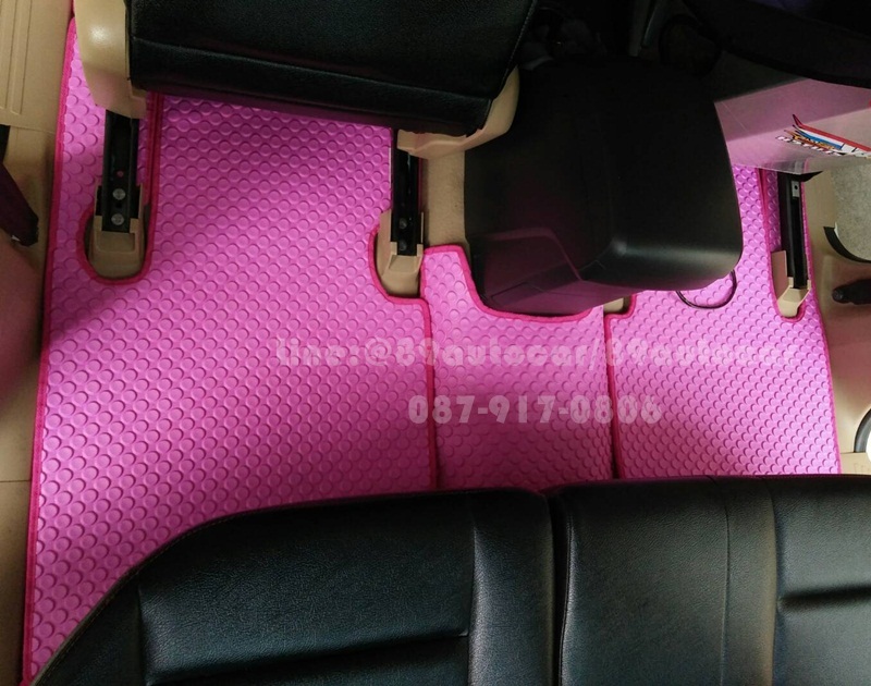 ขายยางปูพื้นรถเข้ารูป Isuzu D-Max 2012-2017 4 ประตู ลายกระดุมสีชมพูขอบชมพู