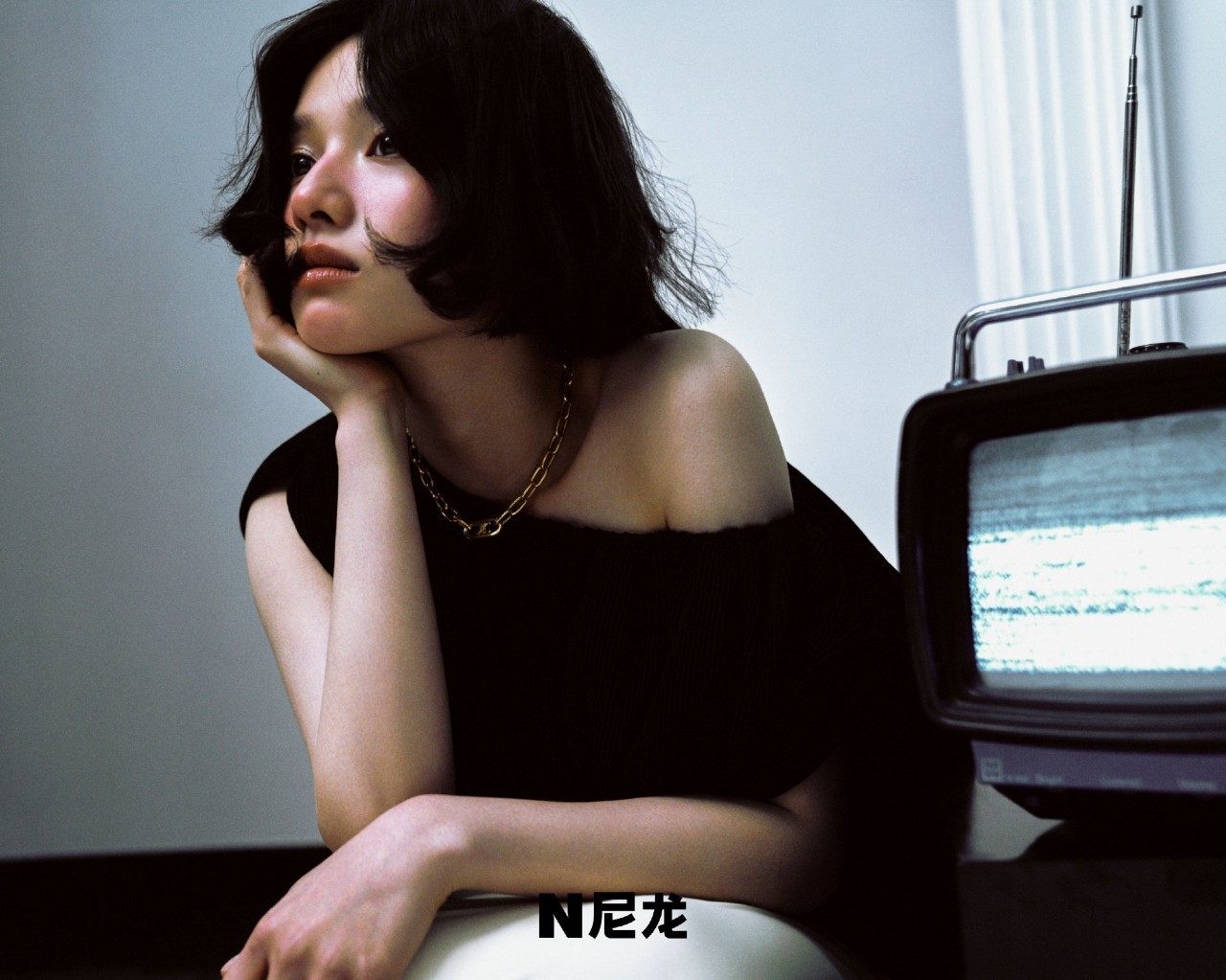 นิตยสาร NYLON จางจิ้งอี๋ เดือน 2/2023