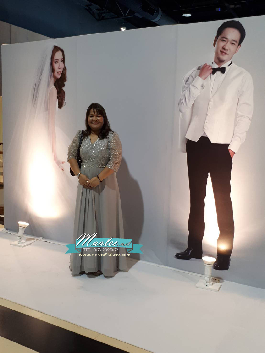 พร้อมเช่า สำหรับสาวไซส์ใหญ่ ชุดราตรียาว สีเทา แขนสามส่วน แต่งเม็ดกากเพชร ช่วงแขนผ้าโปร่ง สวยหรู คาดเข็มขัดช่วงเอว (XL-7XL)