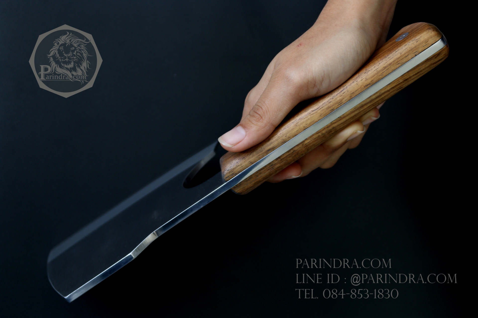 ขวานตราแรด Rhino Brand No.125 ขนาดใหญ่ น้ำหนักดี ทนทาน ด้ามไม้แท้ ขนาด 12 นิ้ว (ของแท้)