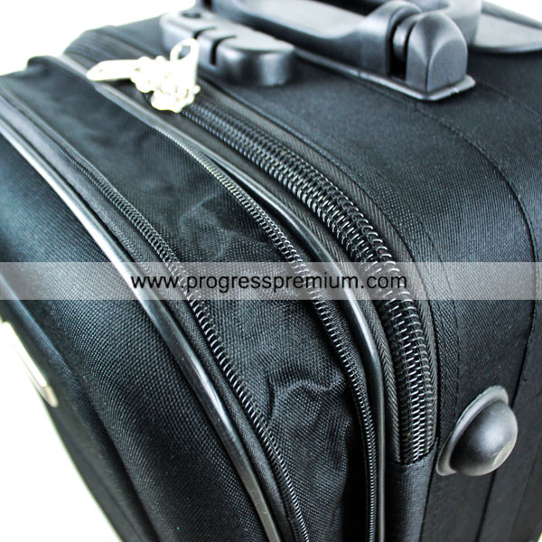 กระเป๋าเดินทาง