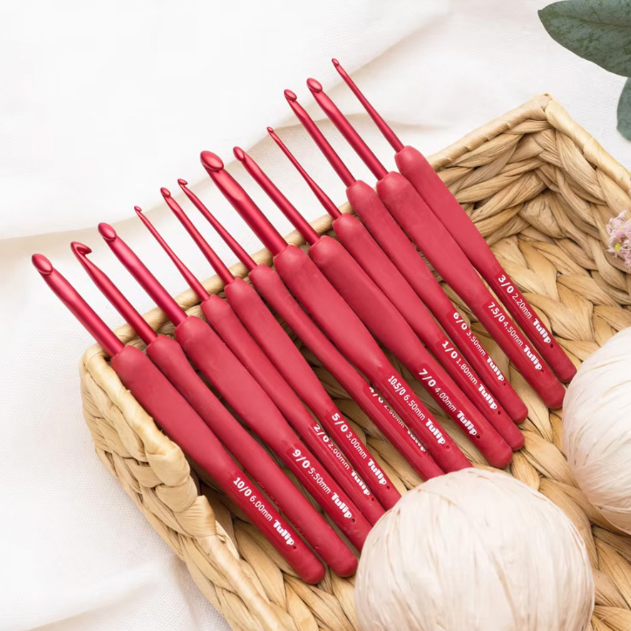 เข็มโครเชต์ TULIP Japan Etimo Red ของแท้ ด้ามจับ Cushion นิ่มมือ สีแดง