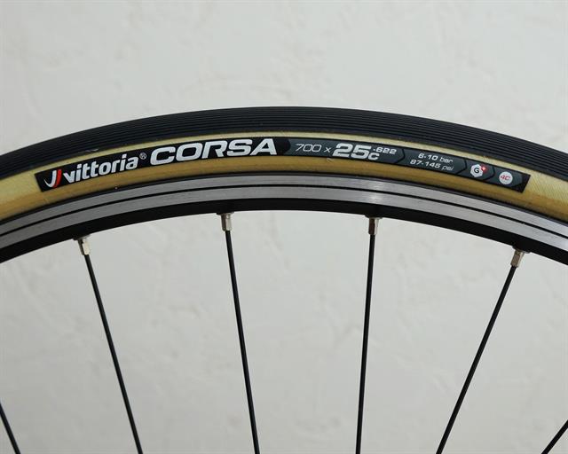 ยางนอกเสือหมอบ Vittoria Corsa Graphene+ ,700X25C ขอบงัด ,VTBE100469