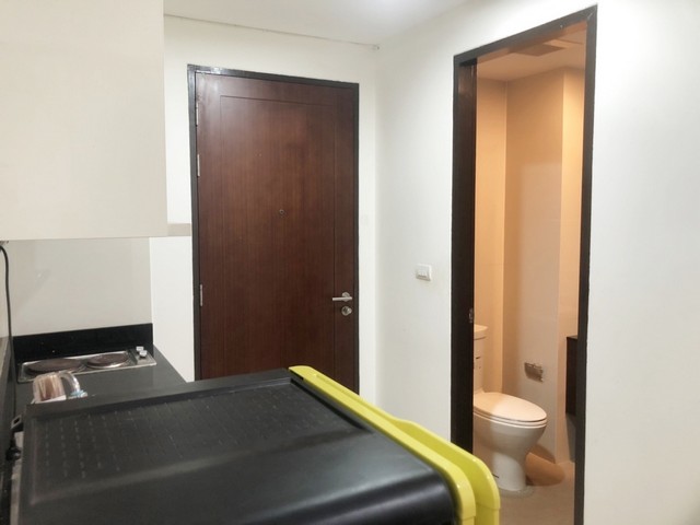 ให้เช่าคอนโด แอ็บสแตร็กส์ พหลโยธิน ชั้น 16 ห้อง 25 ตร.ม.เฟอร์ครบ มีเครื่องซักผ้า ใกล้ MRT พหลโยธิน