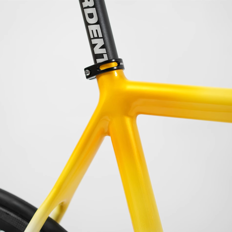 จักรยาน Fixed Gear ARDENTLY PULSE PUNK | ดีไซน์หน้าเอียง อลูมิเนียม 6069 | สั่งทำมือ | ชมพู เหลือง ล้ออลู