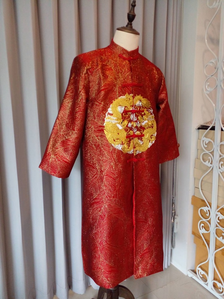 พร้อมส่ง เสื้อคอจีนยาวแขนยาว ผ้าไหมจีน สีแดงปักดิ้นทอง (ไซส์ M)