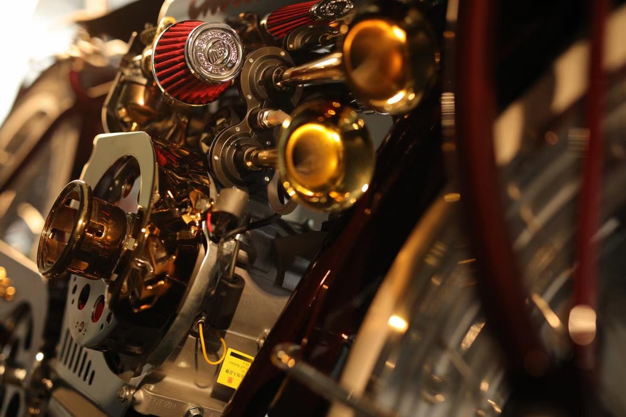 มอเตอร์ไซค์ CHOLLIMA Monster Chopper Bike เครื่องยนต์ 6.5HP Motor 212CC ถังน้ำมัน 15L Gas Tank ปั่นได้ บิดได้