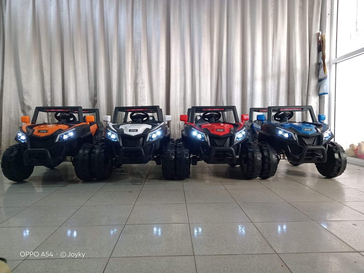 Jeep 4มอเตอร์ โยกได้ มีเพลงในตัว มีไฟ