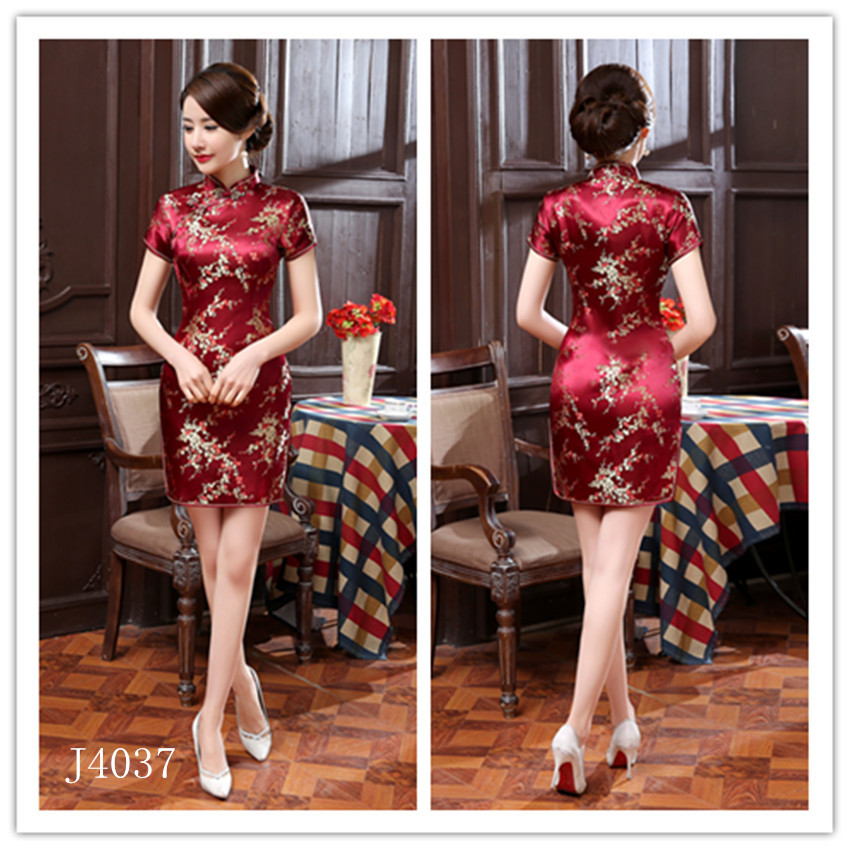 พร้อมส่ง กี่เพ้า / สั้น สีไวน์แดง ลายดอกบ๊วย Cherry Blossom ผ้าไหมจีน กุ๊นขอบ ตัดเย็บอย่างดี (XL)