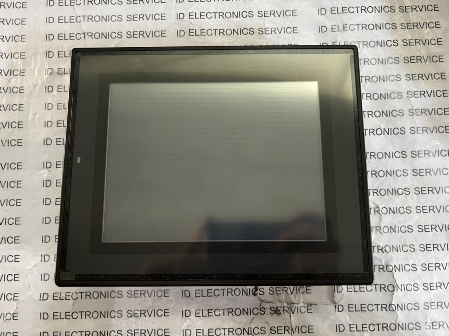 LCD TOUCH SCREEN " KEYENCE " รุ่น VT3-V7