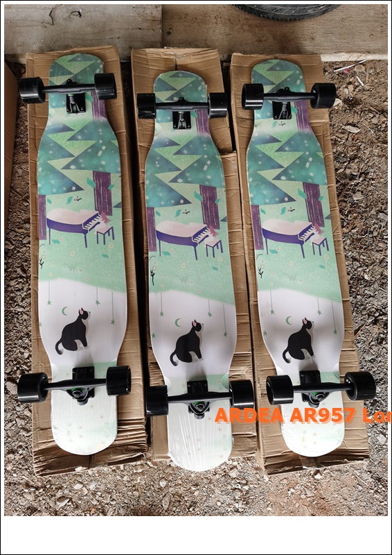 ARDEA AR957 Longboard ลองบอร์ด วัสดุไม้ Maple 8 ชั้น (Truck สีดำ)