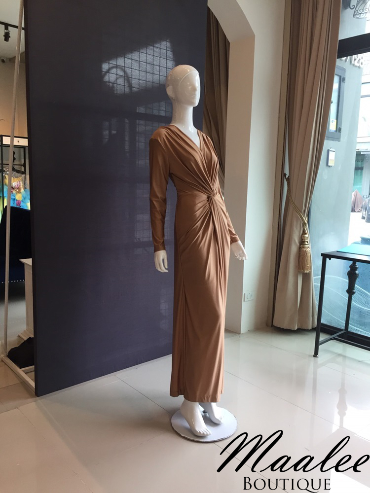 พร้อมเช่า ชุดราตรียาว แขนยาว สีทอง เนื้อผ้ายืดใส่สบาย