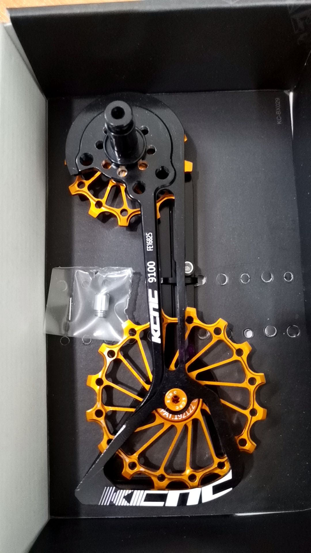 ลูกรอกตีนผี KCNC Jockey Wheel System