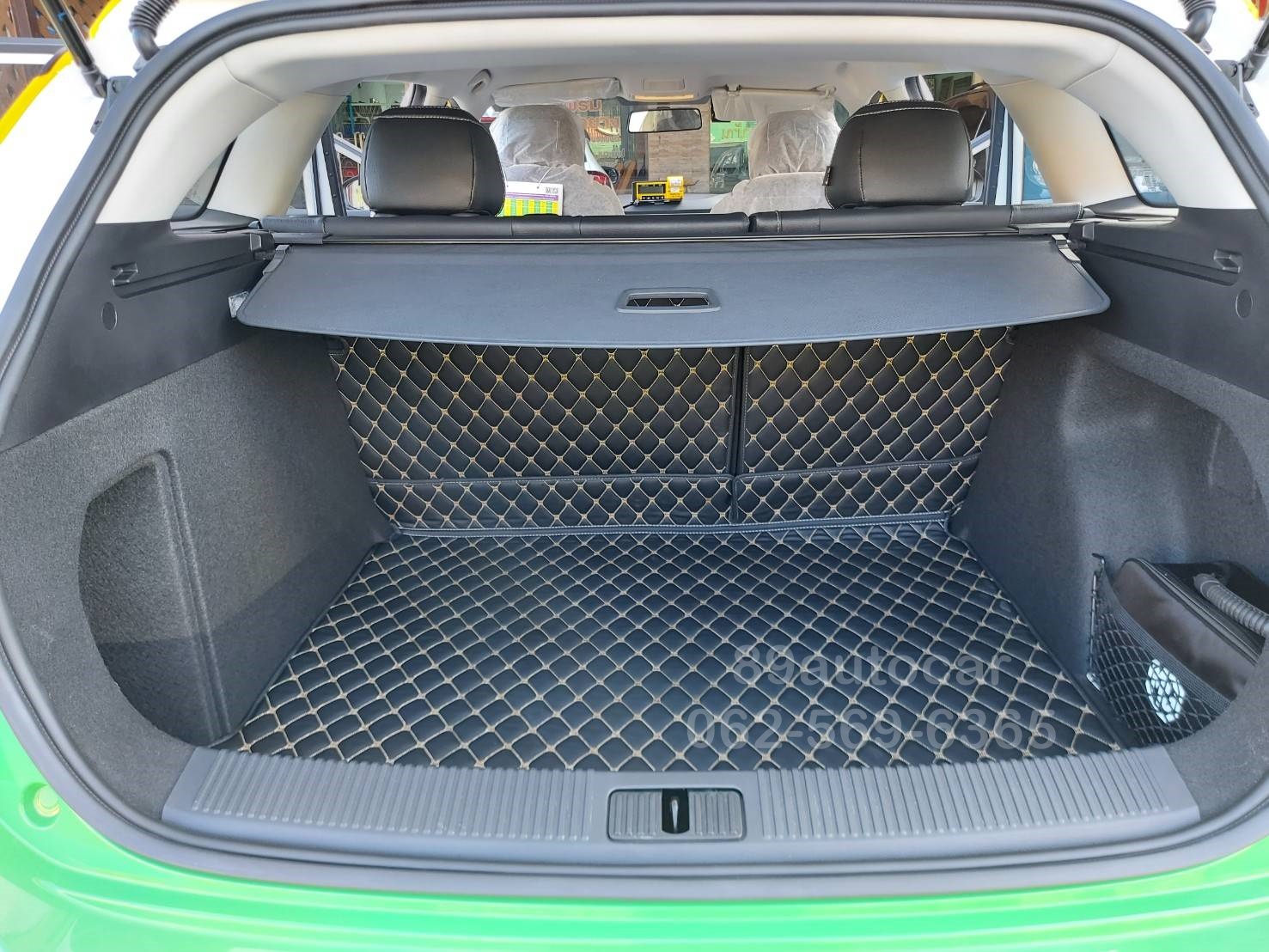 พรมปูพื้นรถยนต์ MG EP ปูพรม6D สีดำด้ายทอง เต็มคัน