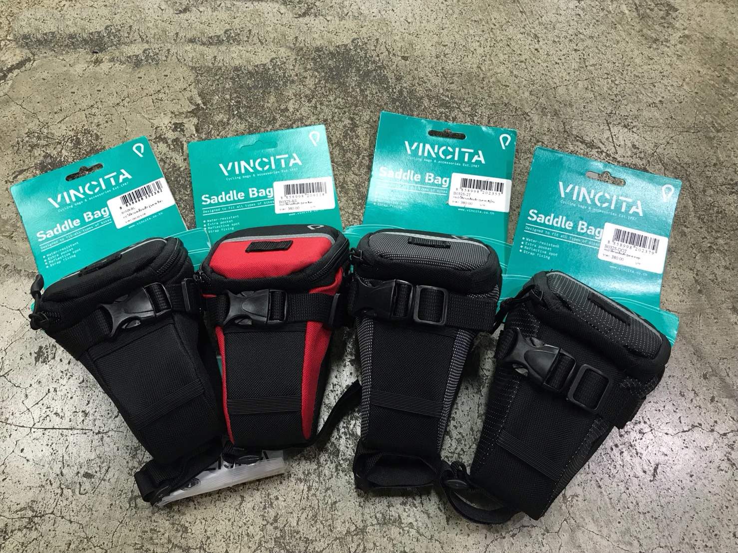 กระเป๋าใต้อาน Vincita B032S-DOT STASH PACK STRADA 2018