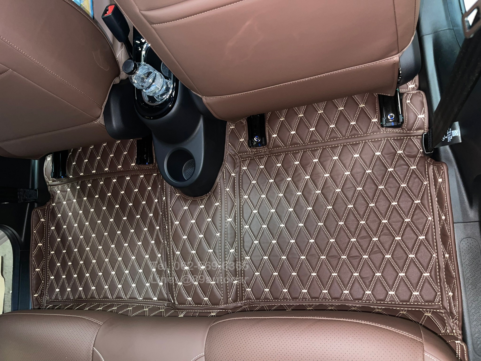 พรมรถยนต์ Wuling Bingo (วู่หลิง บิงกัว อีวีวู่หลิง บิงกัว อีวี) ปูพรมVVIP สีกาแฟด้ายทอง เต็มคัน