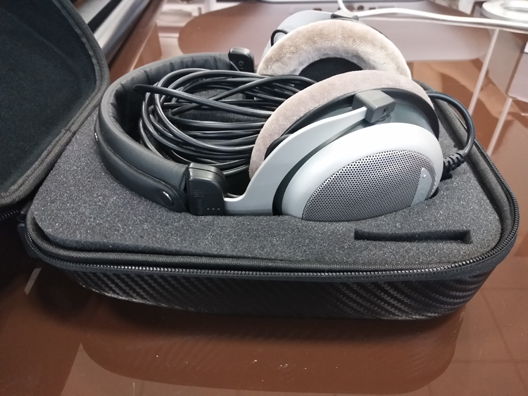 ขาย X-Tips Headphone case เคสเก็บหูฟัง Sennheiser , AKG , Ultrasone , Beyerdynamic และอื่นๆ