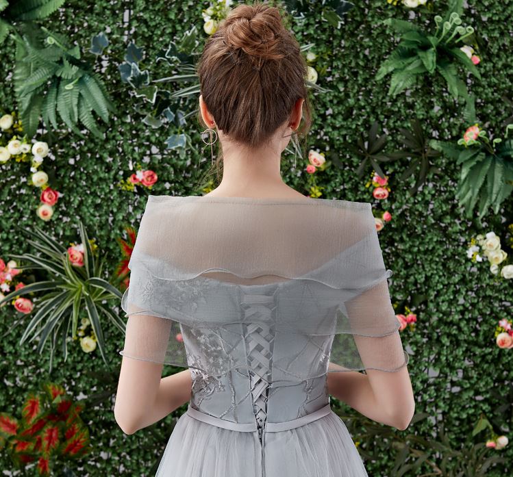 เสื้อคลุมชุดราตรี ผ้าแก้วออกันซ่า สีเทา พร้อมตะขอเพชรรูปโบว์