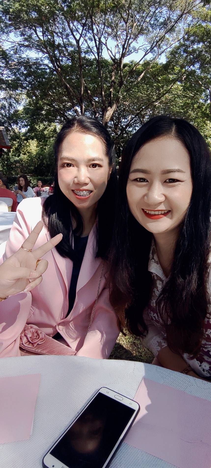 พร้อมเช่า สูทหญิง สูทสีชมพู