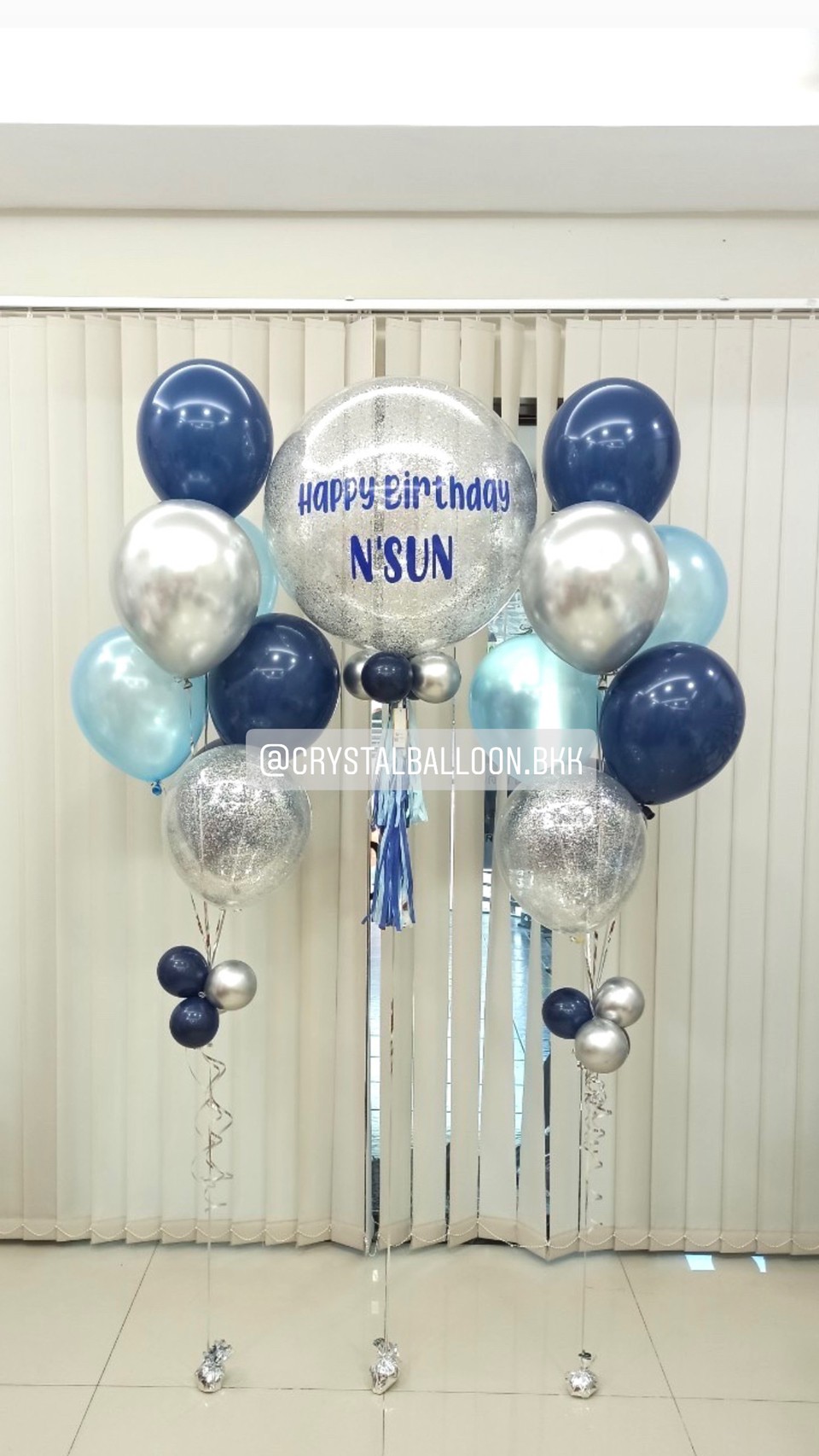ลูกโป่ง วันเกิด Bubble ขนาด 24" Theme Dark Blue พร้อม ช่อลูกโป่ง ช่อ 7 ลูก 2 ช่อ,ลูกโป่งใส ใส่กลิตเตอร์ พร้อมตกเเต่ง สามารถเปลี่ยนสีลูกโป่ง/เปลี่ยนข้อความ/เปลี่ยนขนาดได้