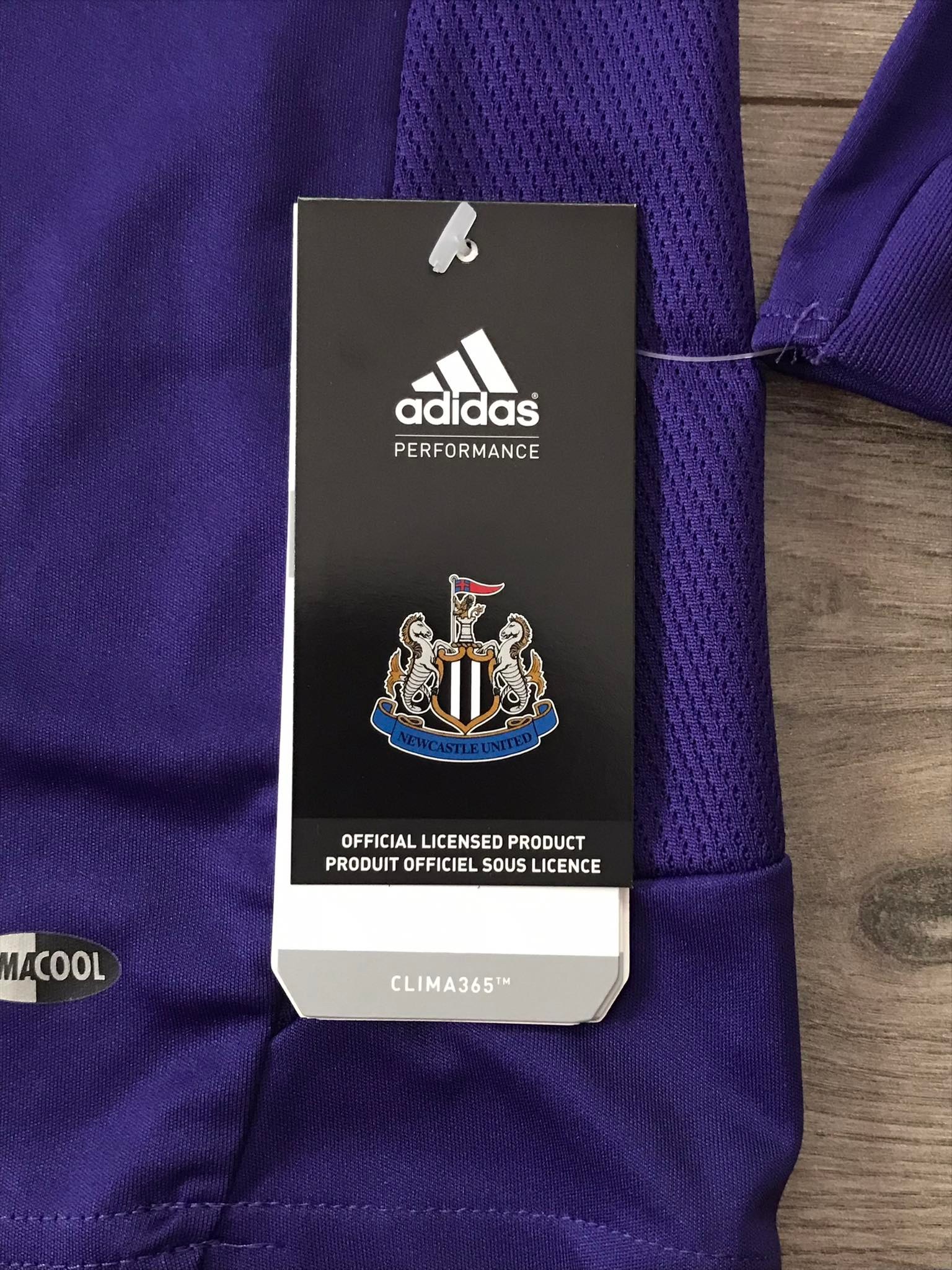 เสื้อฟุตบอล ทีมสโมสรนิวคาสเซิล ยูไนเต็ด ชุดเยือน 2008/09 ใหม่ M-Size / NEWCASTLE UNITED Football Shirt Away Kit 2008/09 Jersey NEW M-Size
