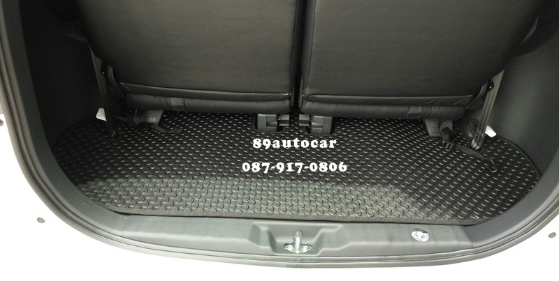 ผ้ายางปูพื้นรถยนต์ Toyota Avanza 2016 กระดุมสีดำขอบดำ