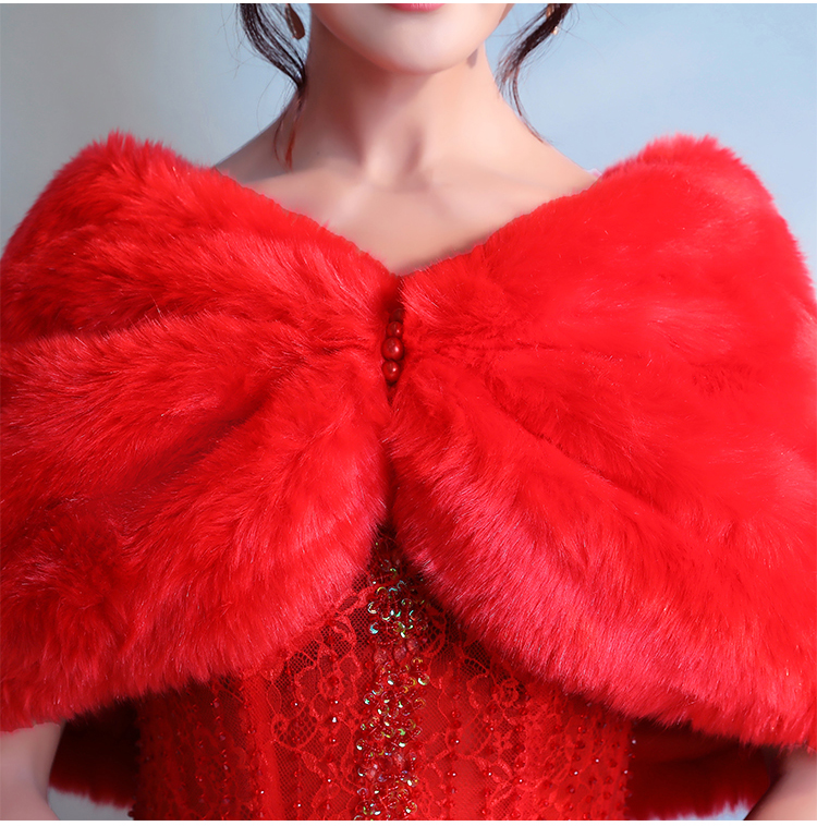 ผ้าคลุม ขนสัตว์ แต่งมุก 3 เม็ด สีแดง