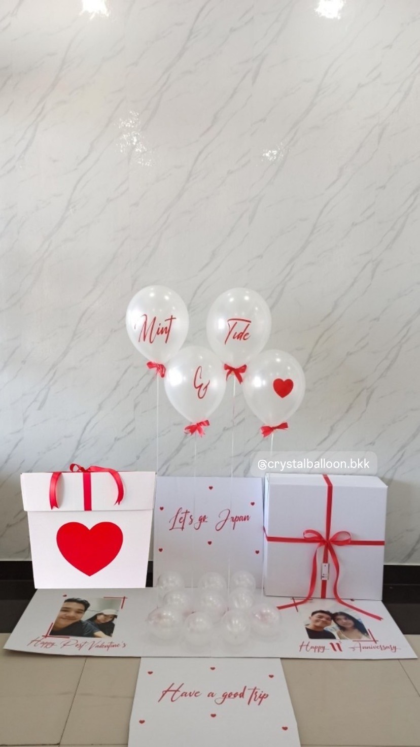 Surprised box กล่องเซอร์ไพรส์ พร้อม ลูกโป่ง 4 ลูก พร้อมตกเเต่ง สามารถใส่รูปได้ 2 ใบ สามารถเปลี่ยนสีลูกโป่ง/เปลี่ยนสีข้อความได้