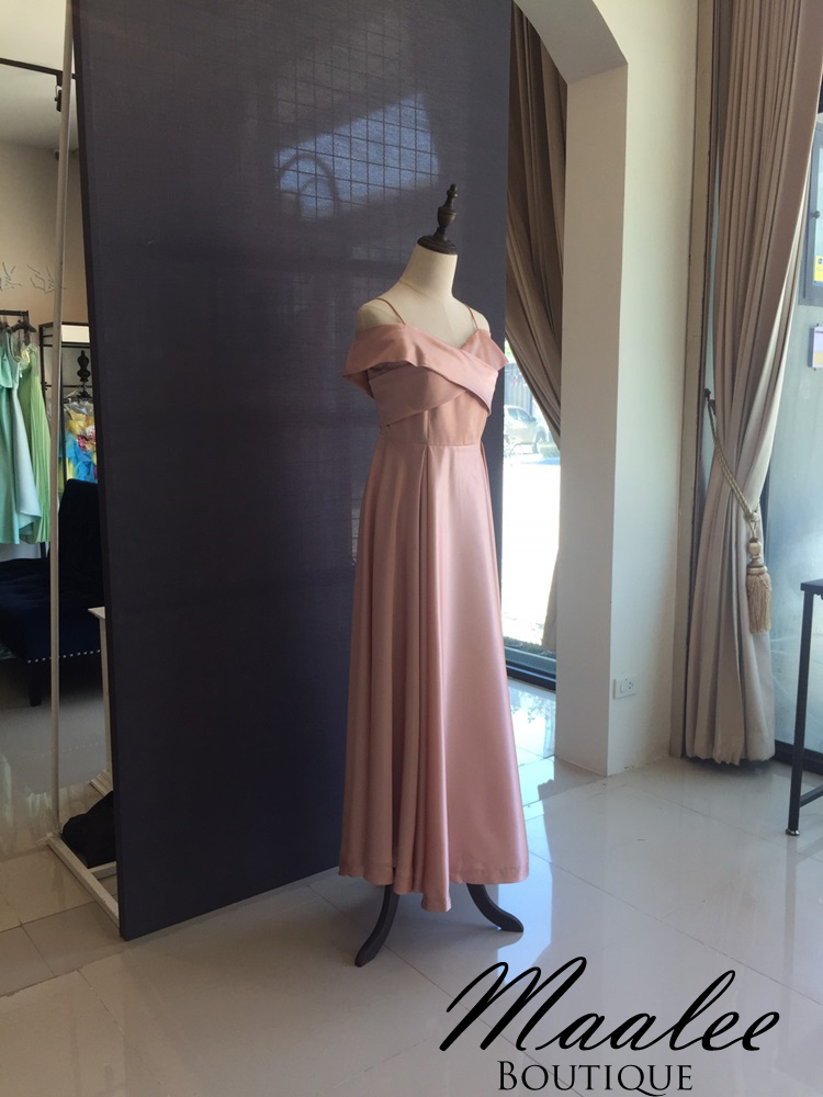พร้อมเช่า ชุดราตรียาว สายเดี่ยวปาดไหล่ สีโรสโกลด์ สวยหวาน