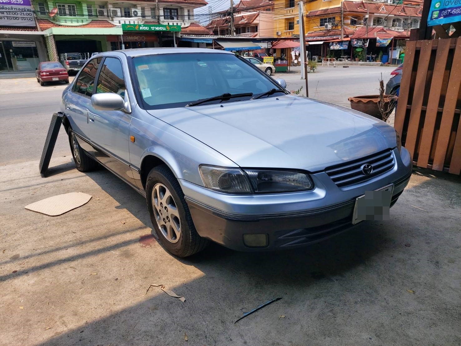 ตัดพรมเข้ารูปรถ ปูพื้น Toyota Camry โฉมไม้บรรทัด