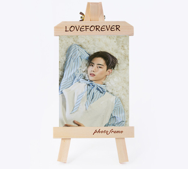 กรอบรูปไม้ GOT7 - Present You