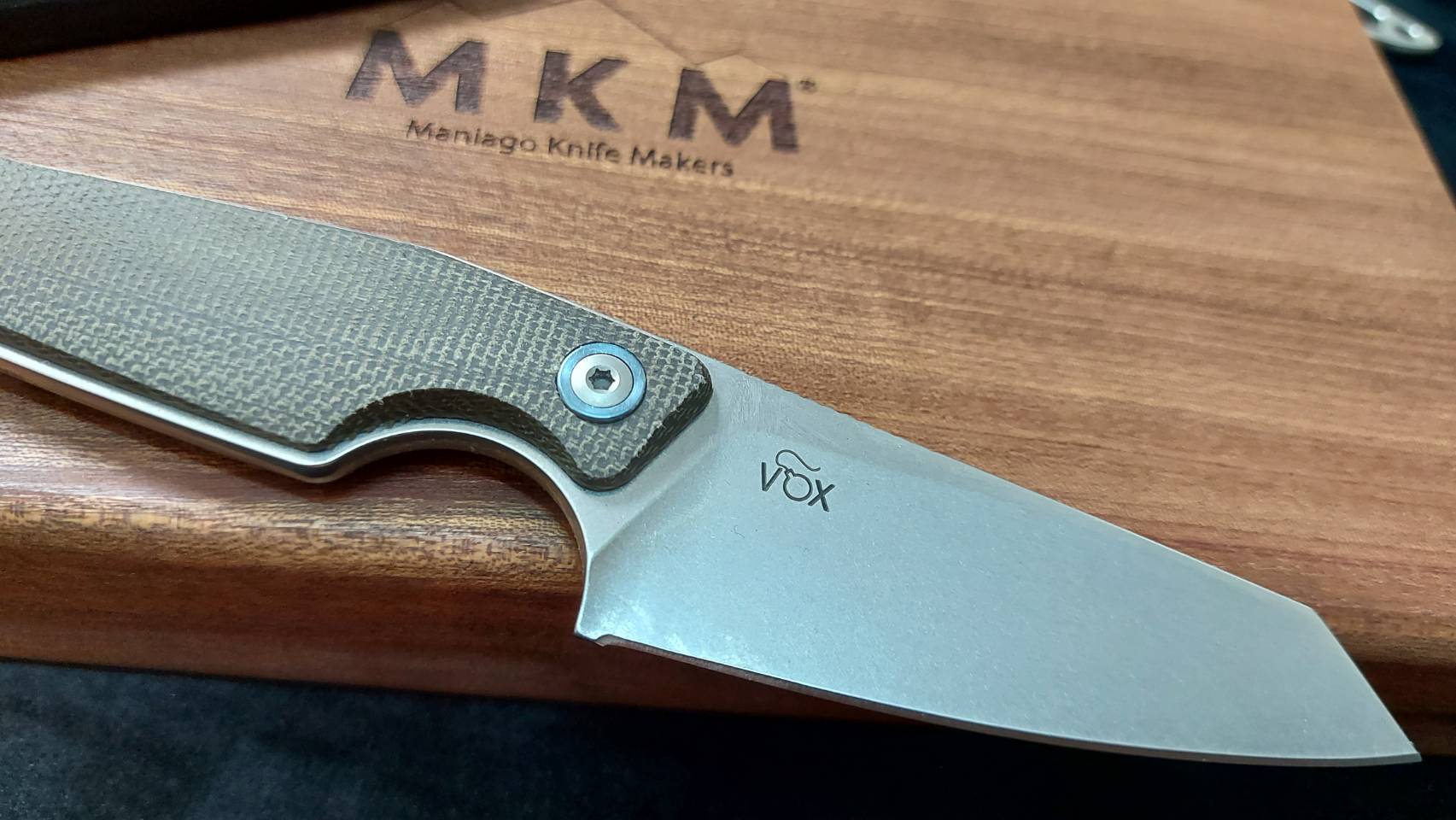 MKM MAKRO 1 M390 SW SHEEPSFOOT FIXED bld GRN CVN MICARTA hdl