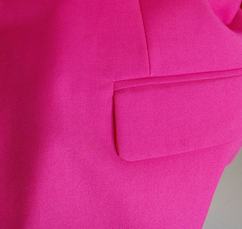 พร้อมเช่า ชุดสูทชาย สีชมพูบานเย็น ทรงเข้ารูป Slim-cut (พร้อมเสื้อกั๊ก) สำเนา