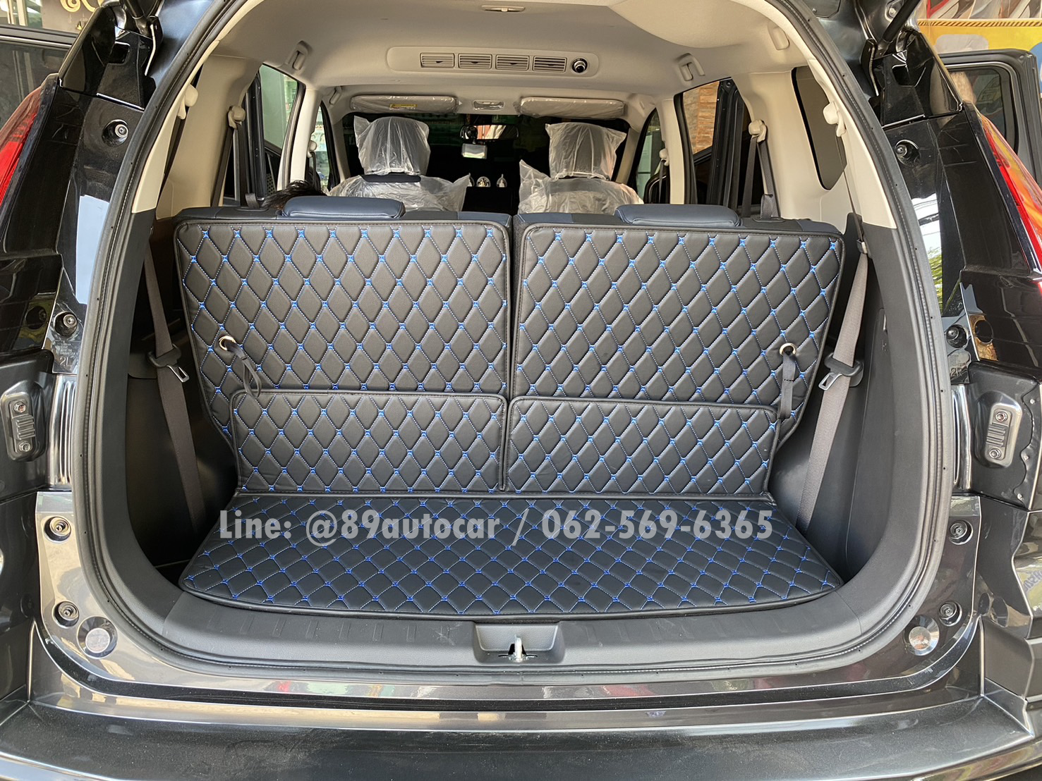 พรมรถยนต์ Mitsubishi Xpander HEV 2024 ปูพรม6D สีดำด้ายน้ำเงิน เต็มคัน