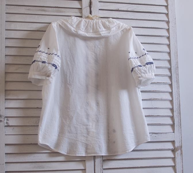 เสื้อคอบัวผ้าฝ้ายลายปัก