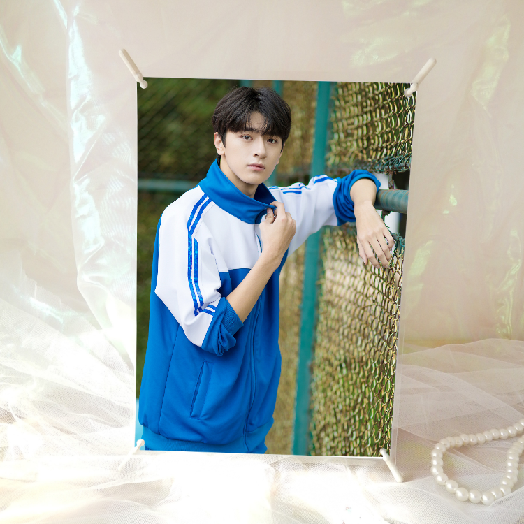มินิแบนเนอร์ Lin Yi (หลินอี้)