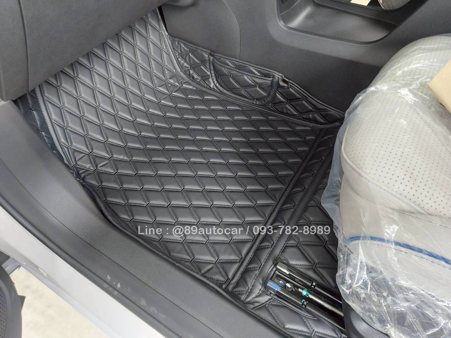 พรมรถยนต์ Jaecoo J5 EV ปูพรมVVIP ด้ายคู่ สีดำด้ายดำ เต็มคัน