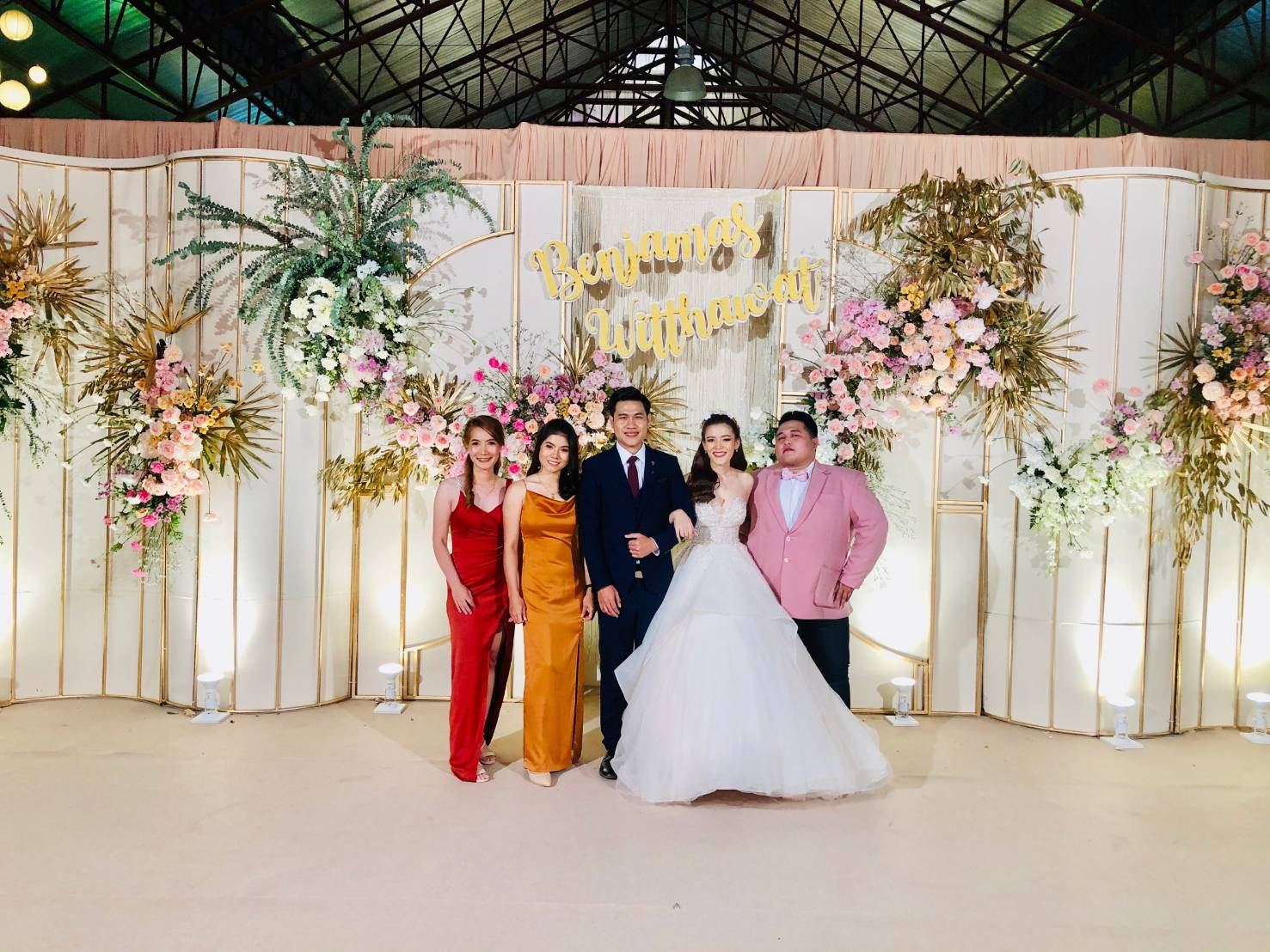 พร้อมเช่า เสื้อสูทชาย สีชมพูกลีบบัว รุ่นใหญ่พลัสไซส์