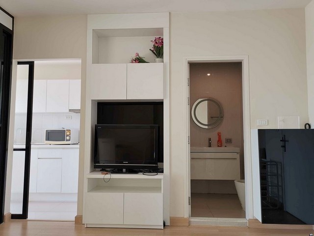 ให้เช่าคอนโดไลฟ์ แอท ลาดพร้าว 18 ห้อง 40 ตร.ม.เฟอร์ครบ แอร์ 2 ตัว มีเครื่องซักผ้า ใกล้ MRT ลาดพร้าว