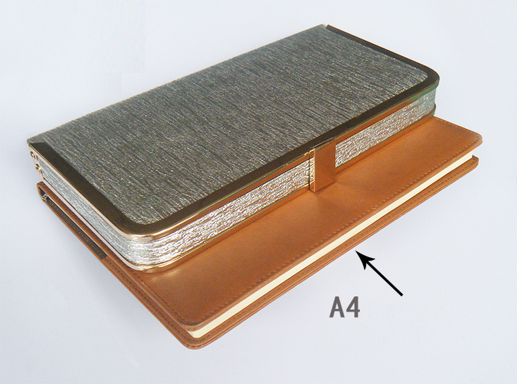 พร้อมส่ง Evening Clutch กระเป๋าออกงาน สีดำ ทรงสีเหลี่ยม พร้อมสายสะพาย ขนาด L