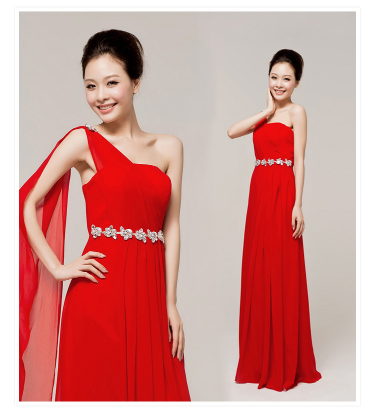 พร้อมส่ง ชุดราตรียาว ไหล่เดียว สีแดง จับเตรปสไตล์กรีก คาดคริสตัลช่วงเอว