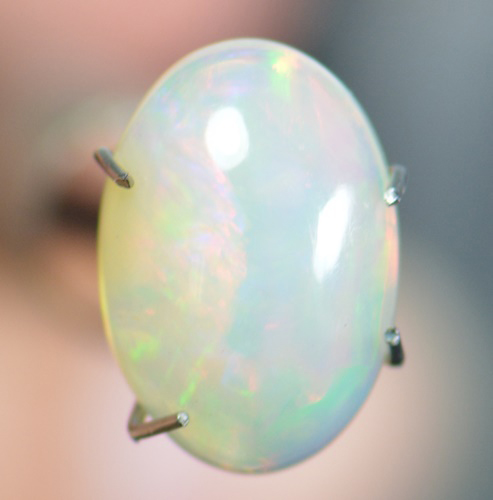 โอปอหลากสี (Multi Opal) 2.10 กะรัต (0222)
