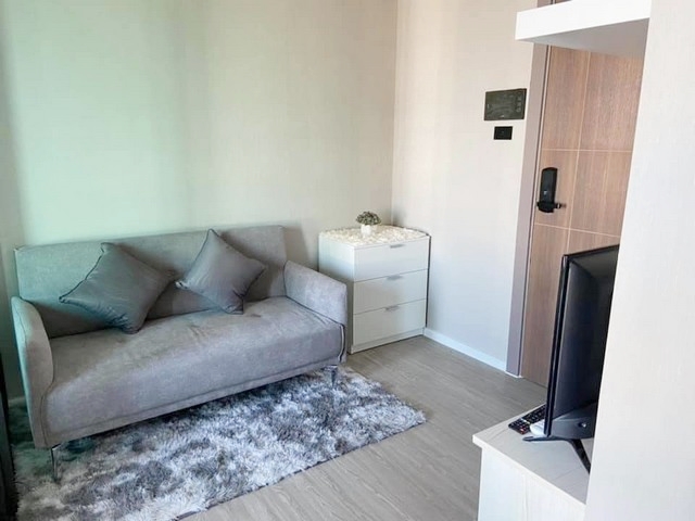 ให้เช่าคอนโดเจดับบลิว สเตชั่น แอท รามอินทรา 24 ตร.ม.เฟอร์ครบ มีเครื่องซักผ้า ใกล้รถไฟฟ้า