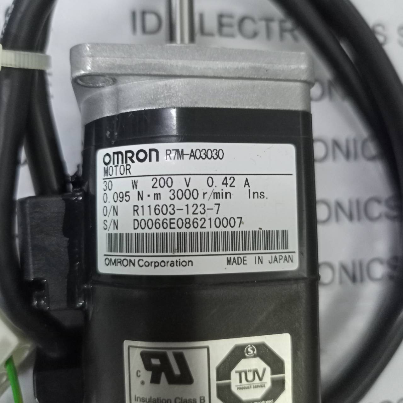R7M-A03030 SERVO MOTOR " OMRON "