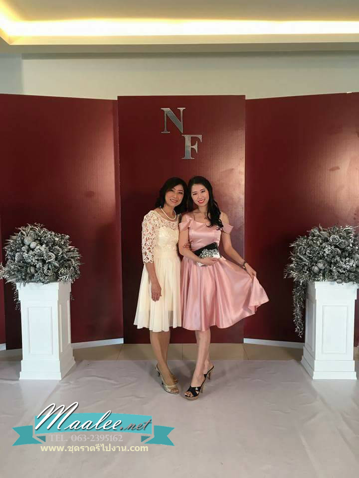 พร้อมเช่า ชุดราตรีสั้น สีครีม แขนสามส่วน ลูกไม้ฉลุ กระโปรงผ้าชีฟอง