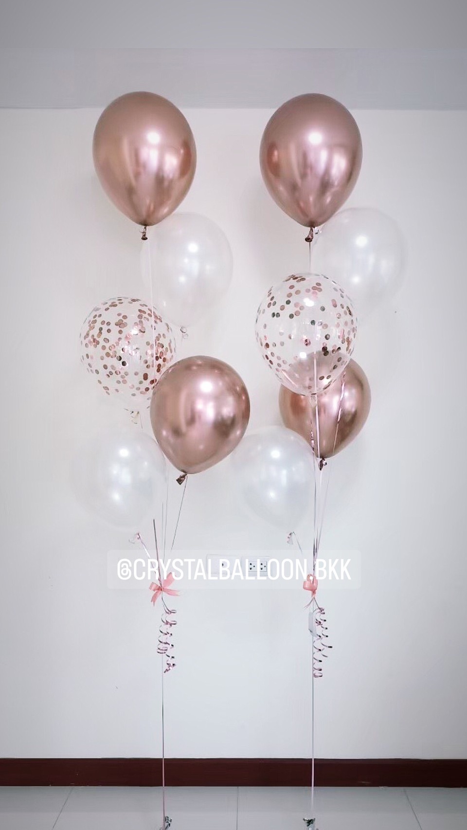 ลูกโป่ง แสดงความยินดี ช่อลูกโป่ง 5 ลูก 2 ช่อ พร้อมตกแต่ง ลูกโป่งใส ใส่ Confetti สามารถเปลี่ยนสีลูกโป่ง/เปลี่ยนข้อความได้
