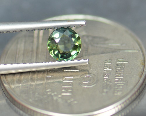 พลอยมรกตบางกะจะ 0.44 กะรัตพลอยไทย