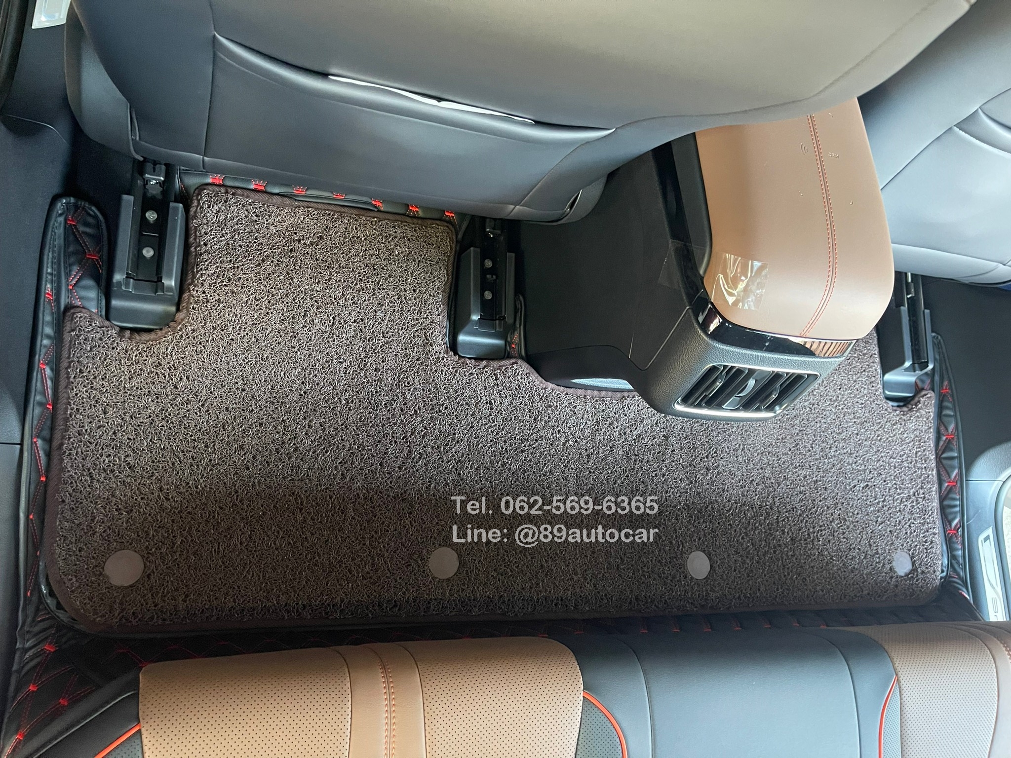 พรมปูพื้นรถยนต์ BYD Sealion 6 ปูพรมVVIP สีดำด้ายแดง เสริมไวนิลดักฝุ่นสีน้ำตาล