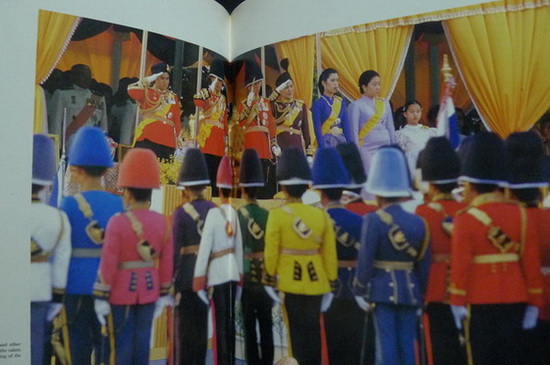 Great Celebrations for a Great King / ในโอกาสพระราชพิธีมหามงคลเฉลิมพระชนมพรรษา ๕ รอบ ๕ ธันวาคม พ.ศ.๒๕๓๐